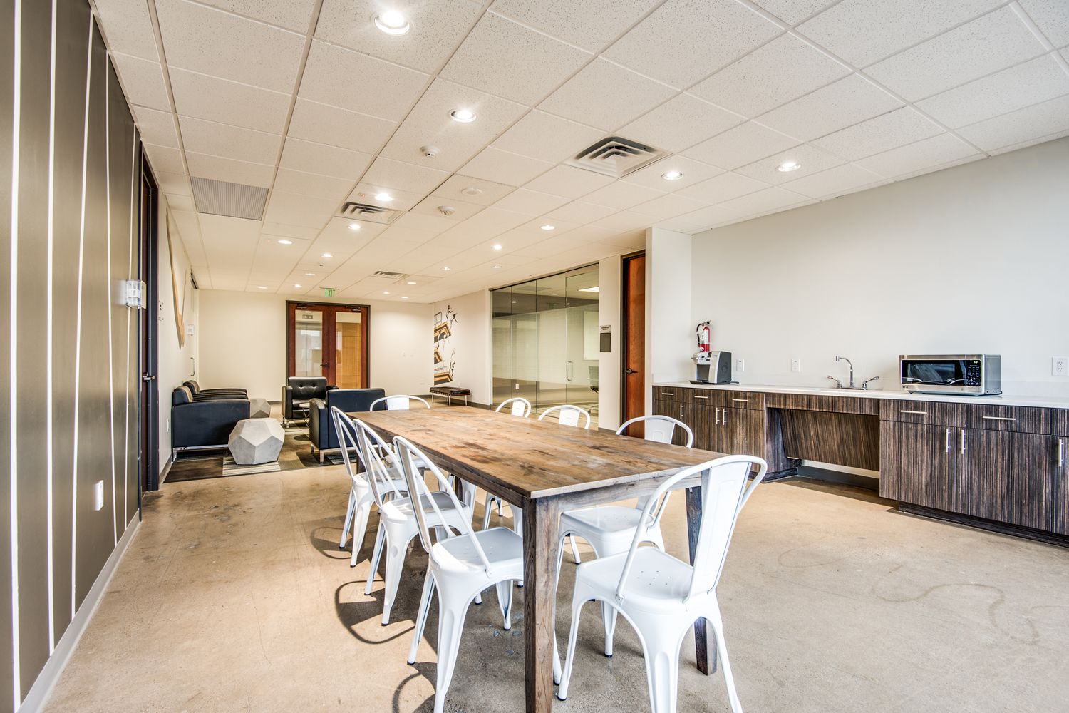 Carillon Towers: 13601 Preston Rd, Dallas, TX 75240